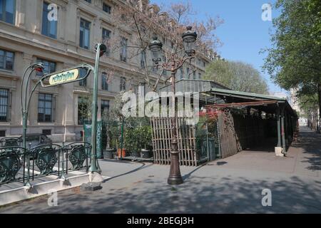 PLACE LOUIS LEPINE: MARCHE AUX FLEURS PARIGI Foto Stock