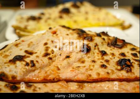 Pane di nana indiano appena fatto. Foto Stock