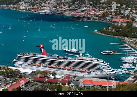 Terminal delle navi da crociera Havensight, città di Charlotte Amalie, isola di St. Thomas, Isole Vergini Americane, Caraibi Foto Stock