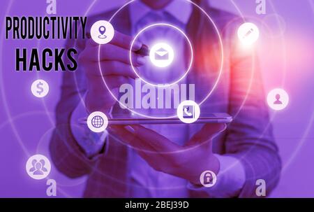 La scrittura della nota mostra la produttività Hacks. Il concetto di business per i trucchi che puoi fare molto di più per lo stesso ammontare di tempo Foto Stock