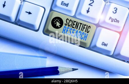 Segno di testo che mostra la ricerca scientifica. Business photo presentazione studio metodico per dimostrare o confutare una ipotesi Foto Stock