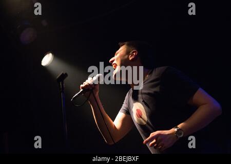 Czestochowa, Polonia - 7 febbraio 2014: Club musicale Teatr dalla Polonia, TFP (Teatro dalla Polonia) concerto del rock, blues e reggae band polacca Foto Stock