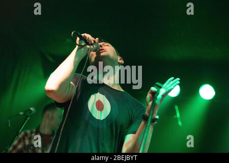 Czestochowa, Polonia - 7 febbraio 2014: Club musicale Teatr dalla Polonia, TFP (Teatro dalla Polonia) concerto del rock, blues e reggae band polacca Foto Stock