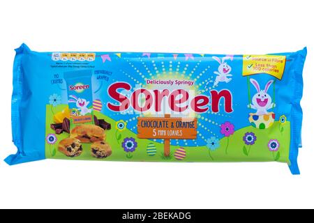 Soreen deliziosamente primavera cioccolato e arancio 5 mini pagnotte confezionati singolarmente isolato su sfondo bianco - pronto per Pasqua Foto Stock