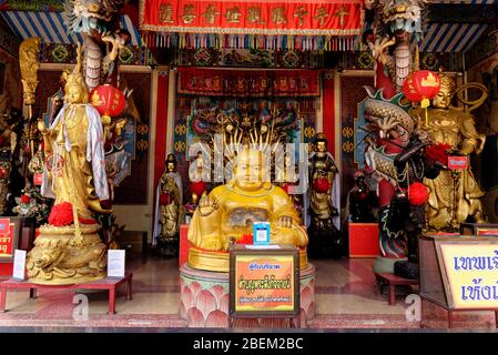 Santuario cinese a Wat Phanan Choeng, Thailandia, Patrimonio dell'Umanità dell'UNESCO, Asia sudorientale, Asia - 21 gennaio 2020 Foto Stock
