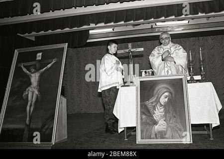 Alfonsa Svarinskas - Clergyman cattolico lituano, monsignor, dissidente, figura politica, cappellano militare, colonnello di riserva. Foto Stock
