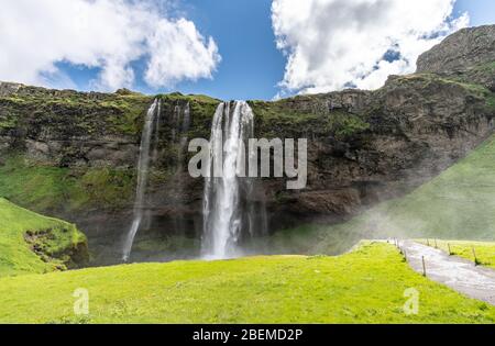 La bellezza di Seljalandsfoss, islanda Foto Stock