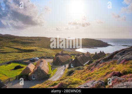 Gearrannan Blackhouse Village, Carloway, isola di Lewis, Ebridi Esterne. Scozia Foto Stock