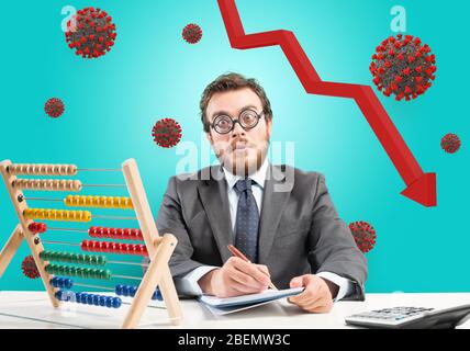 Il businessman è preoccupato a causa della recessione economica e della crisi. Coronavirus covid-19 pandemico problematico Foto Stock