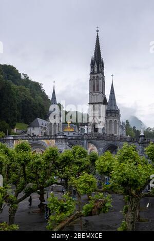Basilica di nostra Signora del Rosario a Lourdes, Francia, Europa Foto Stock