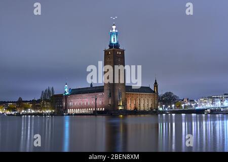 Il municipio di Stoccolma si trova a Kungsholmen nel centro di Stoccolma. Qui c'è l'amministrazione della città di Stoccolma, ma ha anche la bella sala delle feste Blue Hall Foto Stock