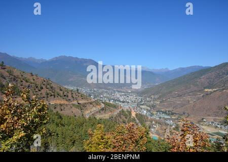 Thimphu capitale di, Bhutan, vista dal sud. Foto Stock