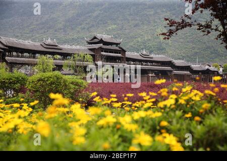 Chongqing, Chongqing, Cina. 15 aprile 2020. SichuanÃ¯Â¼Å'CHINA-Foto scattata il 13 aprile 2018 mostra l'angolo della città antica di Zhuoshui nel distretto di qianjiang, il comune di chongqing della Cina sudoccidentale. Credit: SIPA Asia/ZUMA Wire/Alamy Live News Foto Stock