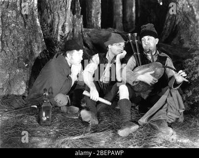 FRANK McHugh JAMES CAGNEY e HUGH HERBERT in UN SOGNO DI MIDSUMMER NIGHT 1935 registi MAX REINHARDT e WILLIAM DIETERLE dalla commedia di William Shakespeare Warner Bros. Foto Stock