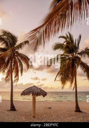 Playa Esmeralda al crepuscolo, Provincia di Holguin, Cuba Foto Stock