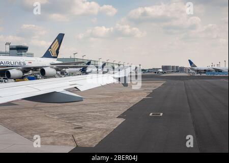 05/26/2019. Aeroporto di Francoforte, Germania. Singapore Airplane al terminal. Aeroporto gestito da Fraport e funge da hub principale per Lufthansa. Foto Stock