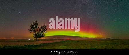 Panorama Aurora dal Parco Nazionale delle praterie, Saskatchewan, Canada. Foto Stock