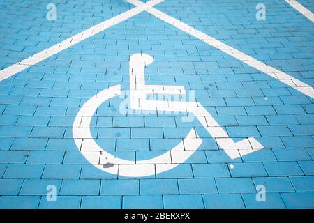 Parcheggio per disabili Foto Stock