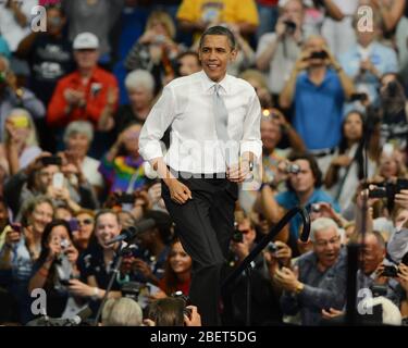 BOCA RATON, FL - 10 de abril2012: EE.UU. El presidente Barack Obama habla de reforma fiscale de la Florida Atlantic University El presidente Obama habl Foto Stock