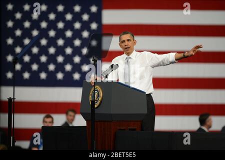 BOCA RATON, FL - 10 de abril2012: EE.UU. El presidente Barack Obama habla de reforma fiscale de la Florida Atlantic University El presidente Obama habl Foto Stock