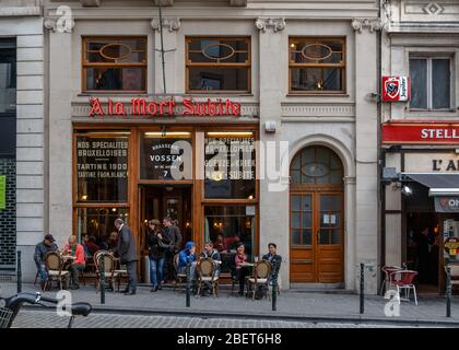 La facciata del caffè A la Mort Suvite a Bruxelles Foto Stock