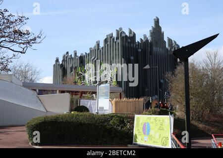 Poitiers, Nouvelle Aquitaine / Francia - 03-02-2019 : Futuroscope a Poitiers parte della serie delle attrazioni più grandi del mondo