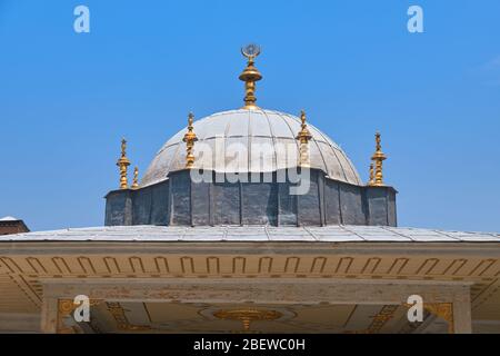 Cupola della porta fekicity del Palazzo Topkapi Istanbul Foto Stock