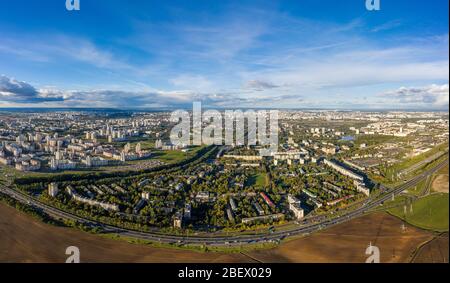 Veduta aerea su Minsk Bielorussia. Panorama aereo della città di Minsk in europa Foto Stock