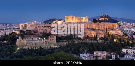 Acropoli - Partenone di Atene al crepuscolo e tempo, Grecia Foto Stock