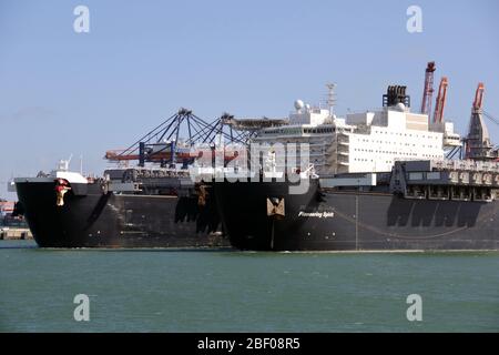 La nave da gru pionieristica Spirit entrerà nel porto di Rotterdam il 12 marzo 2020. Foto Stock