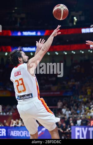 Sergio di Lullo (Spagna) vs. Australia. Pallacanestro FIBA World Cup Cina 2019, Semifinali Foto Stock