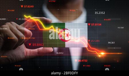 Grafico che cade di fronte alla bandiera dell'Algeria. Concetto di crisi Foto Stock