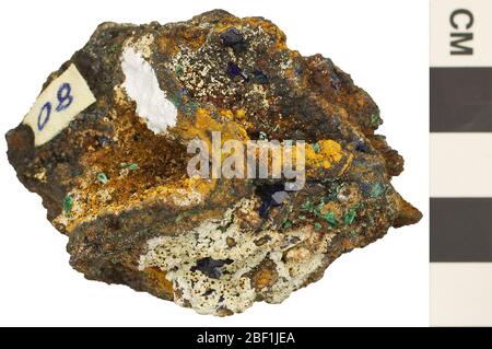 Carbonato minerale Azurite. Questo oggetto fa parte della collezione Education and Outreach, alcuni dei quali sono nel centro di formazione scientifica Q?rius e disponibili per vedere.114 gennaio 2020 Foto Stock