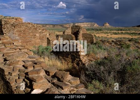 Ruin di Hungo Pavi, Parco storico Nazionale della Cultura Chaco, New Mexico Foto Stock