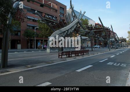 1990 Deconstructivist destructivismo architettura struttura in acciaio Pergole de l'Avinguda Icaria, Barcellona, Spagna di Enric Miralles e Carme Pinos Foto Stock