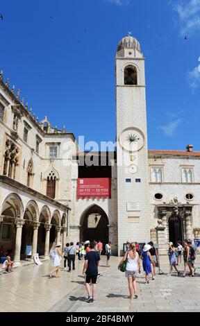 La torre dell'orologio a Stari Grad, Croazia, Dubrovnik. Foto Stock