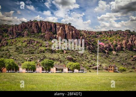 Le rovine del posto militare di frontiera dell'esercito degli Stati Uniti, chiamato Fort Davis, a Fort Davis, Texas. Dal 1854 al 1891 il forte fornì protezione agli emigranti Foto Stock