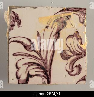 Faccia della parete della mattonella. Rettangolo orizzontale. Trenta piastrelle larghe e ventitre alte con apertura per camino undici piastrelle larghe e dieci alte. Foto Stock