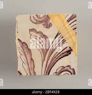 Faccia della parete della mattonella. Rettangolo orizzontale. Trenta piastrelle larghe e ventitre alte con apertura per camino undici piastrelle larghe e dieci alte. Foto Stock