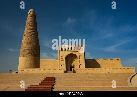 Emin minareto costruito per onorare il generale Hoja Emin. A 44m di altezza è il più alto in Cina. Turpan, provincia di Xinjiang Foto Stock