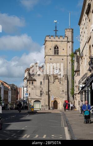 Carfax Tower, Oxford. Conosciuta anche come la Torre di San Martino (è la parte restante di quella che era la Chiesa della Città di San Martino di Tours Foto Stock