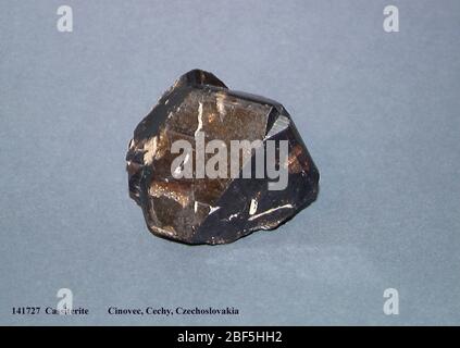 Cassiterite (NNH 141727-00) della National Mineral Collection. Foto Stock