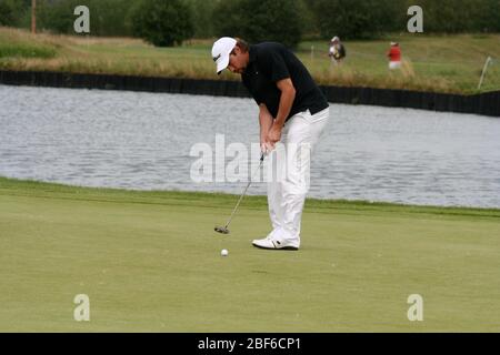 Il giocatore di NHL Peter Forsberg gioca a golf. Stoccolma / Svezia, Arlandastad, campo da golf, agosto 2007. Foto Stock