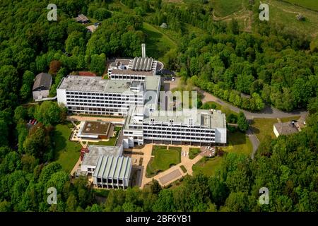 , centro di riabilitazione Klinik Koenigsfeld a Ennegetal, 11.05.2016, vista aerea, Germania, Renania Settentrionale-Vestfalia, Area della Ruhr, Ennegetal Foto Stock