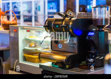 Caffetteria, ristorante, servizio di ristorazione o area self service. Foto Stock