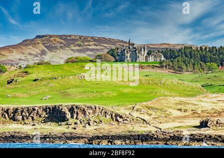 Castello di Glengorm vicino a Tobermory nel nord-ovest dell'isola di Mull Inner hebrides Highland Scotlalnd Regno Unito Foto Stock