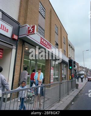 1987 Kwik Save supermercato, Tottenham, Londra, Regno Unito Foto Stock