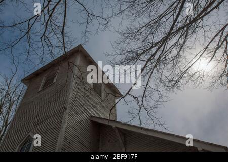 Abandonded Pleasant Hill Church fondata nel 1858, vicino a Jonesborough, Tennessee. Foto Stock