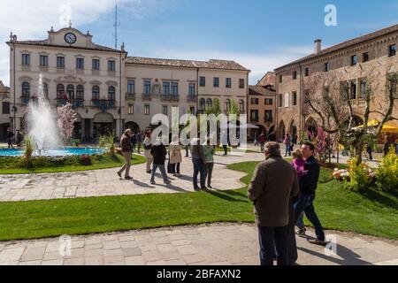 Blumenfest a Este, Provinz Padova, Veneto, Italien, Europa Foto Stock