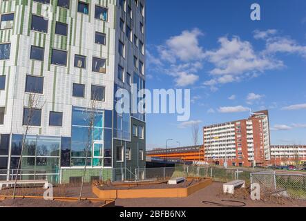 Moderni edifici di appartamenti nel quartiere Oostzaan di Groningen, Olanda Foto Stock